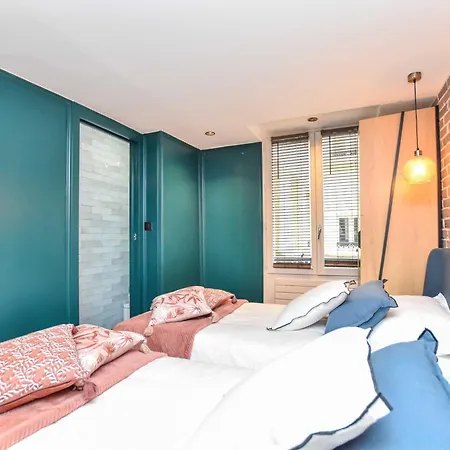 Appartamento Charming 3br Montorgueil Republique Parigi